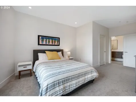 3021 Nw Luray Terrace Portland OR 97210