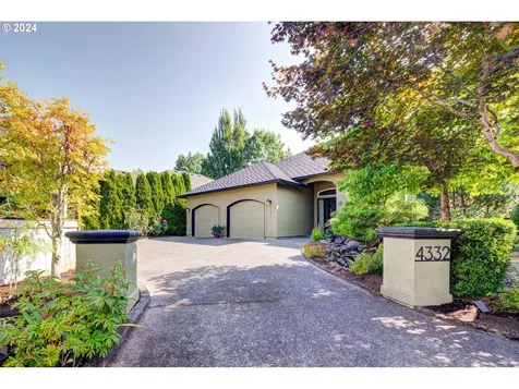 4332 Nw Tamoshanter Way Portland OR 97229