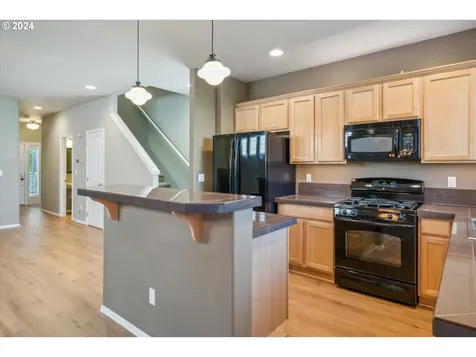 3069 Se Kingswood Avenue Hillsboro OR 97123