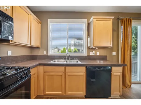 3069 Se Kingswood Avenue Hillsboro OR 97123