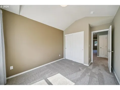 3069 Se Kingswood Avenue Hillsboro OR 97123