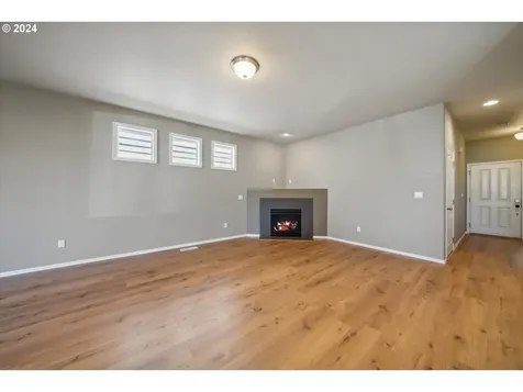 3069 Se Kingswood Avenue Hillsboro OR 97123