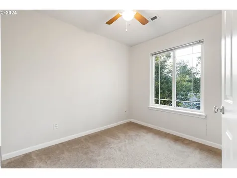 664 Ne 9th Street Gresham OR 97030
