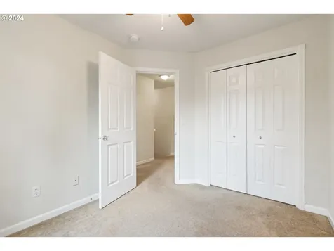 664 Ne 9th Street Gresham OR 97030