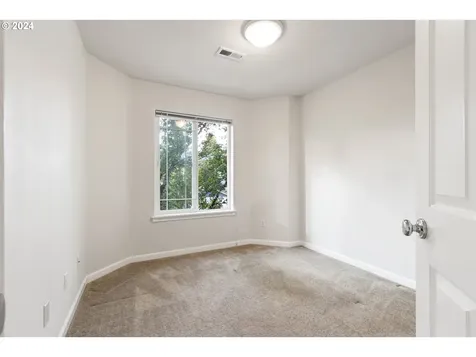 664 Ne 9th Street Gresham OR 97030
