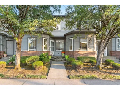 664 Ne 9th Street Gresham OR 97030