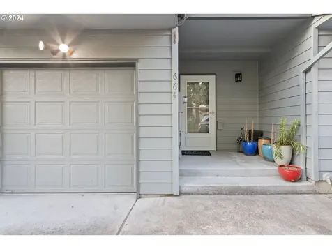 664 Ne 9th Street Gresham OR 97030