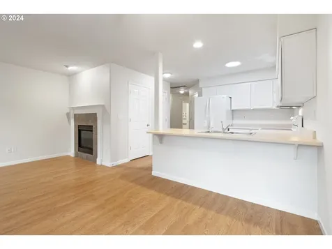664 Ne 9th Street Gresham OR 97030