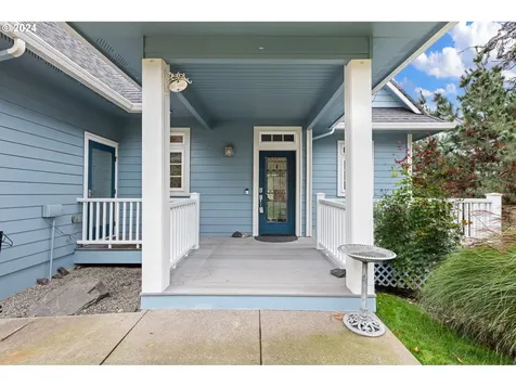 1040 Holly Avenue Cottage Grove OR 97424