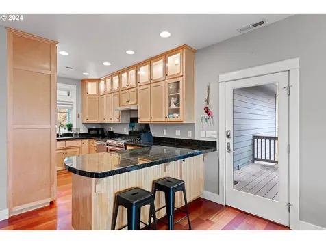 1040 Holly Avenue Cottage Grove OR 97424