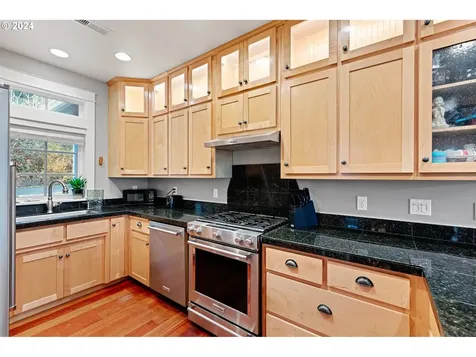 1040 Holly Avenue Cottage Grove OR 97424