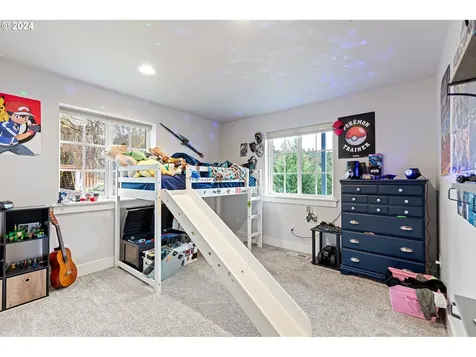 1040 Holly Avenue Cottage Grove OR 97424