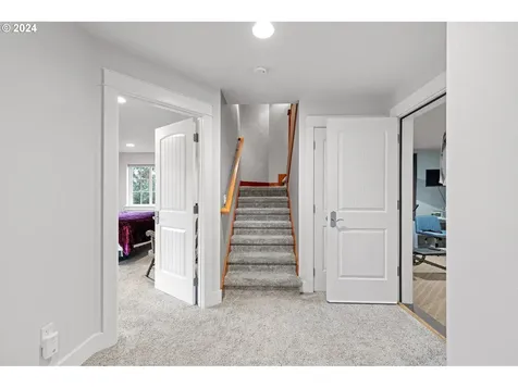 1040 Holly Avenue Cottage Grove OR 97424