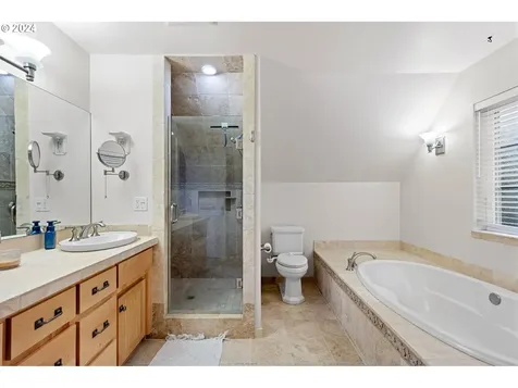 1040 Holly Avenue Cottage Grove OR 97424