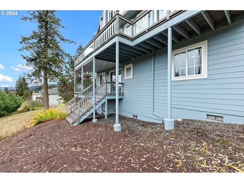 1040 Holly Avenue Cottage Grove OR 97424