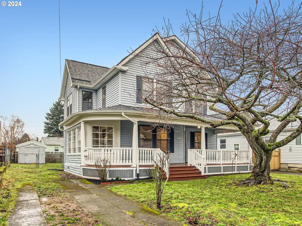 7907 N Clarendon Avenue Portland OR 97203