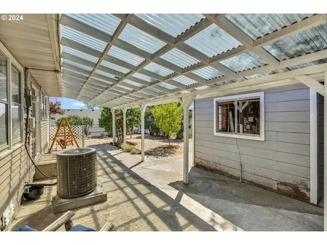 1204 Pomona Street The Dalles OR 97058