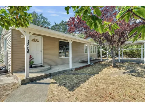 1204 Pomona Street The Dalles OR 97058