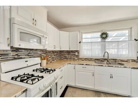 1204 Pomona Street The Dalles OR 97058