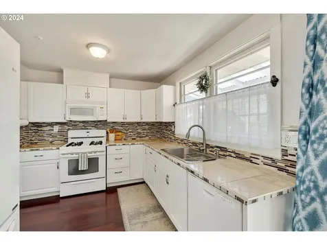 1204 Pomona Street The Dalles OR 97058