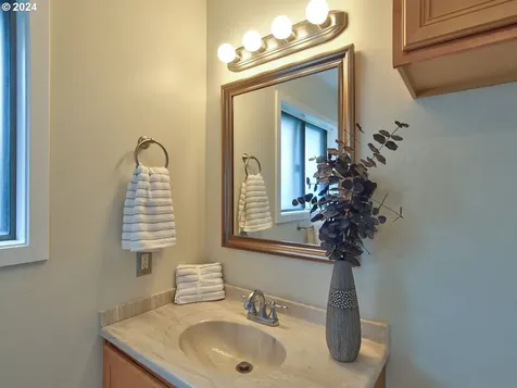 14255 SW Barlow Court Beaverton OR 97008