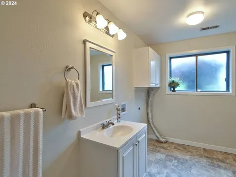14255 SW Barlow Court Beaverton OR 97008