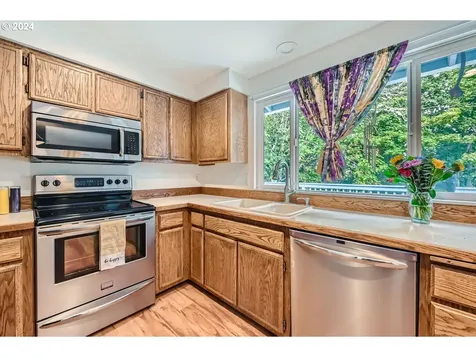 16885 SW Tallac Way Beaverton OR 97007