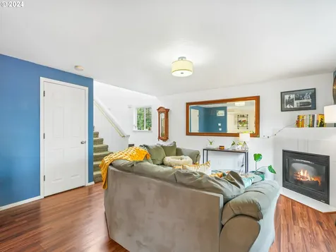 5007 SE Malden Drive Portland OR 97206