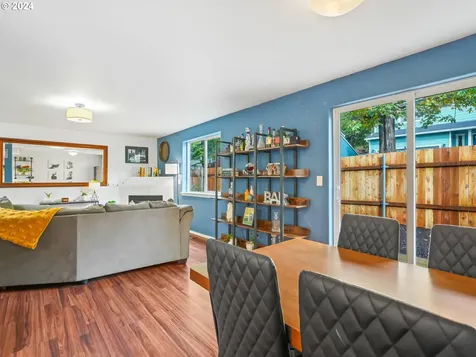 5007 SE Malden Drive Portland OR 97206