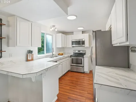 5007 SE Malden Drive Portland OR 97206