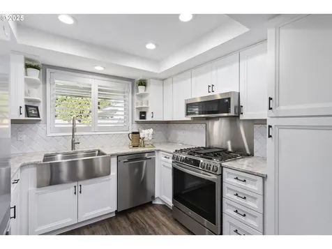 2835 SE Cedar Drive Hillsboro OR 97123