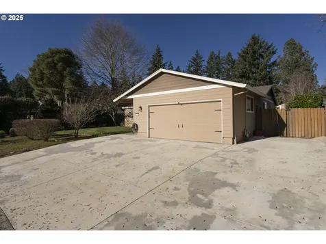 2835 SE Cedar Drive Hillsboro OR 97123