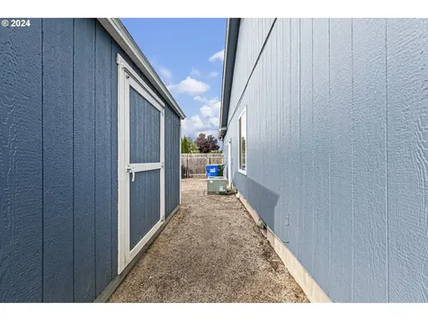 3790 Berkshire Street Eugene OR 97401