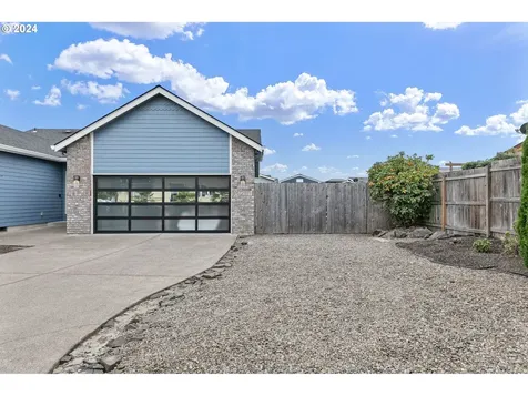 3790 Berkshire Street Eugene OR 97401