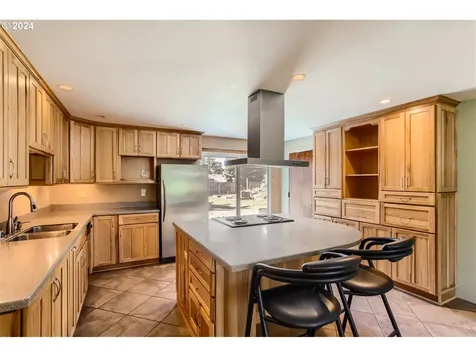 103 Ne 107th Street Vancouver WA 98685