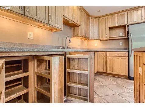 103 Ne 107th Street Vancouver WA 98685