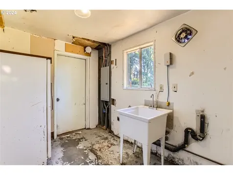 103 Ne 107th Street Vancouver WA 98685