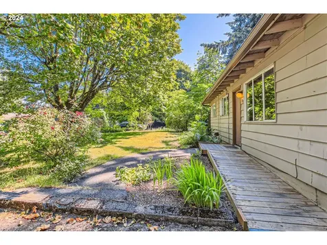 103 Ne 107th Street Vancouver WA 98685