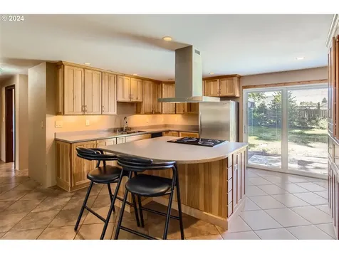 103 Ne 107th Street Vancouver WA 98685