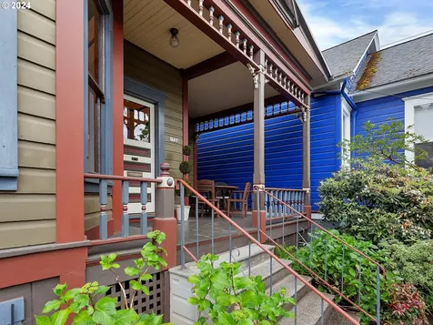 1724 Sw Clay Street Portland OR 97201