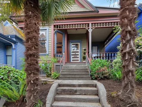 1724 Sw Clay Street Portland OR 97201