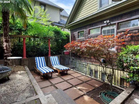 1724 Sw Clay Street Portland OR 97201