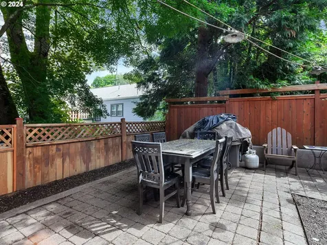 1724 Sw Clay Street Portland OR 97201