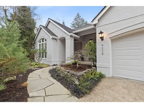 9234 NW Murdock Street Portland OR 97229