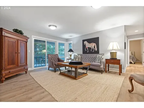 9234 NW Murdock Street Portland OR 97229