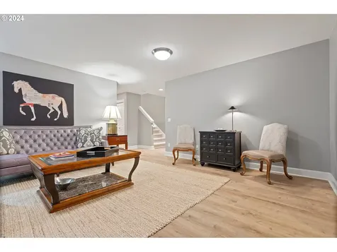 9234 NW Murdock Street Portland OR 97229