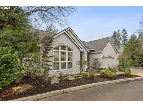 9234 NW Murdock Street Portland OR 97229