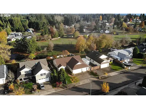 20226 Meriwether Drive Oregon City OR 97045