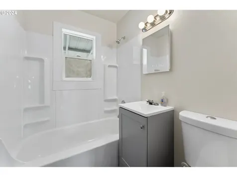 8503 SE Hinkley Avenue Happy Valley OR 97086