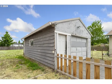 8503 SE Hinkley Avenue Happy Valley OR 97086